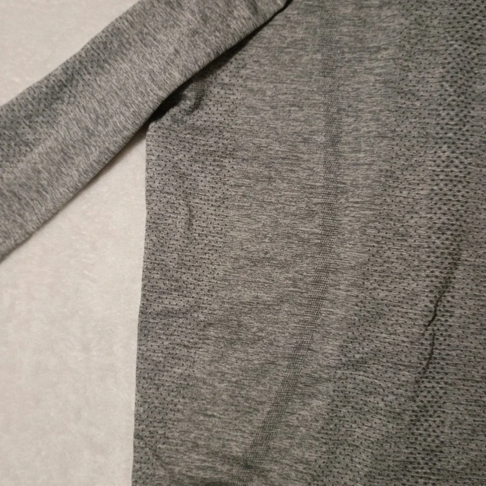 Womens Lululemon Swiftly Tech Long Sleeve Shirt Size 6 Grey